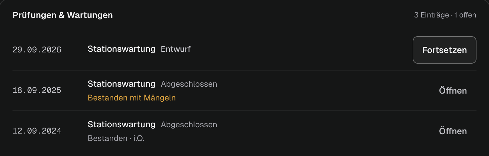 Prüfungen und Wartungen der Trafostation TS-01: eine laufende, zwei abgeschlossene — mit Datum und Ergebnis.
